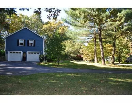 Middleton, MA 01949,14 Kimberly Lane