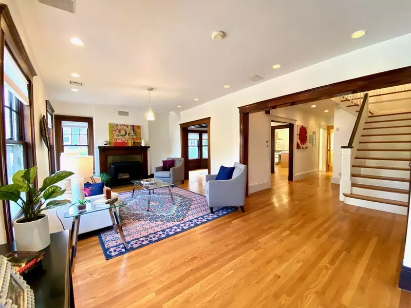 68 Columbia #1, Brookline, MA 02446