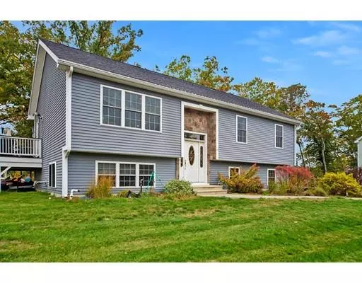 127 Pine St, Clinton, MA 01510