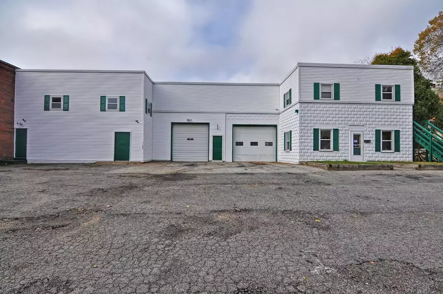 16 Wall St, Spencer, MA 01562