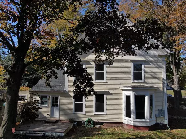 10 Prospect St #A, Amesbury, MA 01913