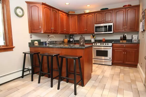 Saugus, MA 01906,8 Mountain Avenue