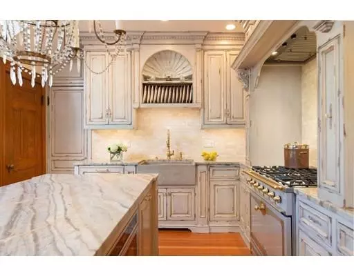 Wellesley, MA 02481,85 Washington St