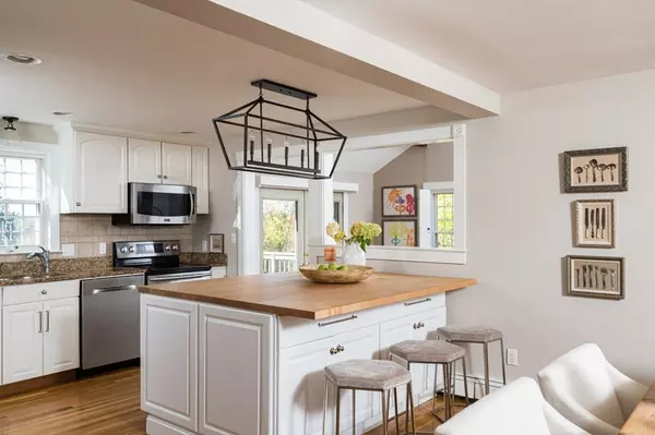 Hingham, MA 02043,48 Park View Drive