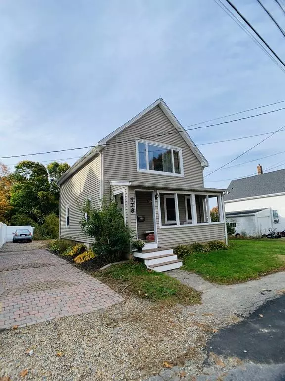 176 Center Ave, Middleboro, MA 02346