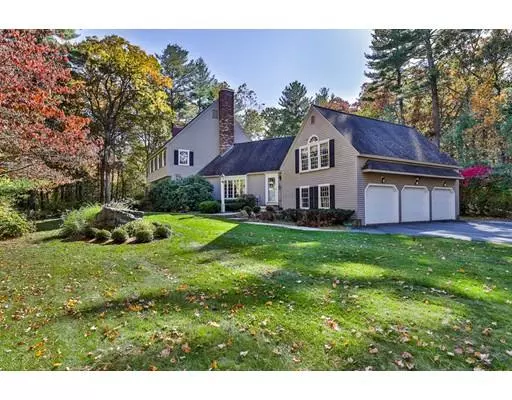 2 Amberwood Lane, Boxford, MA 01921