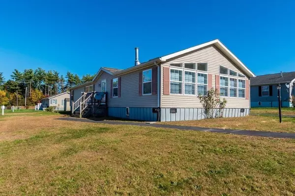 63 Lyn Ln., Middleboro, MA 02346