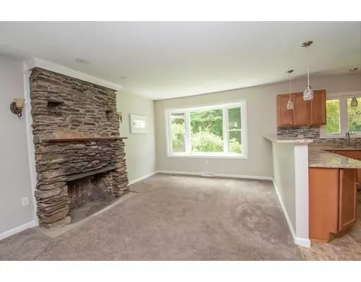 Montgomery, MA 01085,6 Pine Ridge Rd