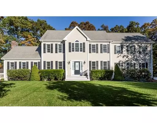 30 Homestead Dr, Raynham, MA 02767