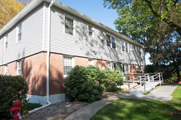 80 Brush Hill Ave #53, West Springfield, MA 01089