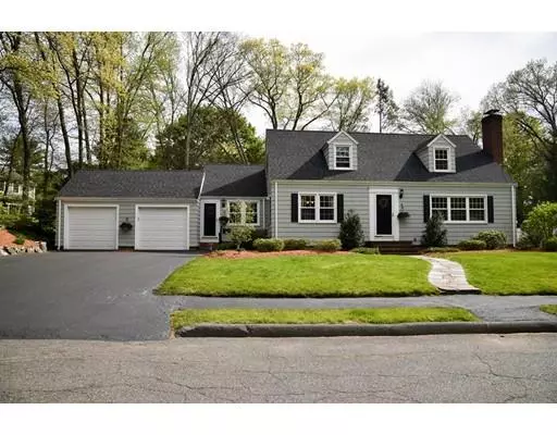 Lynnfield, MA 01940,8 Dunstan