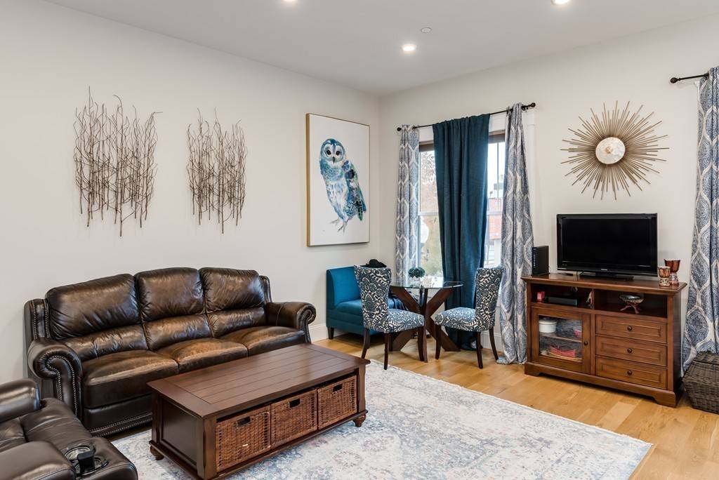 Somerville, MA 02143,593 Somerville Ave #2