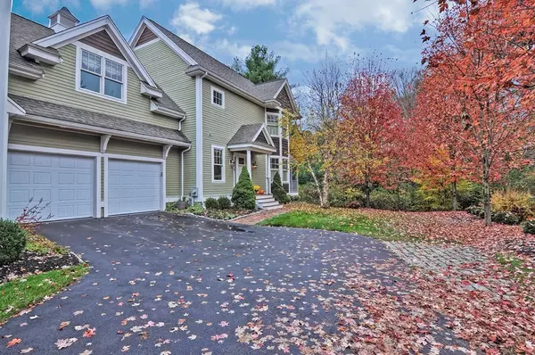 Medfield, MA 02052,9 Thurston Place #9