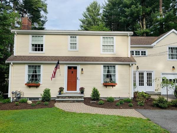 145 Concord Rd, Wayland, MA 01778