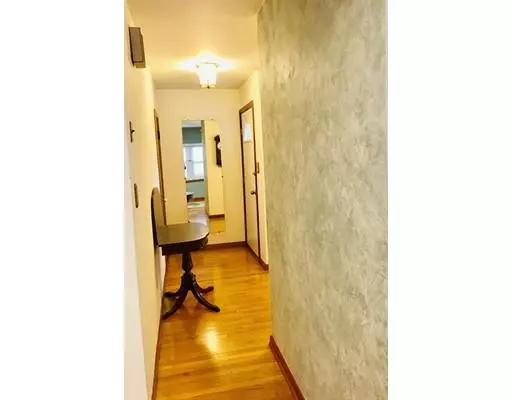 Worcester, MA 01604,59 Crowningshield Road