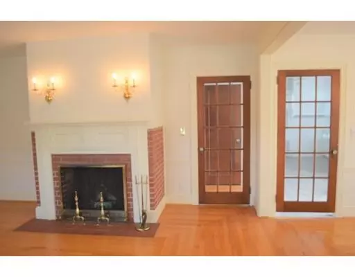 Somerset, MA 02726,132 Mount Vernon Ave