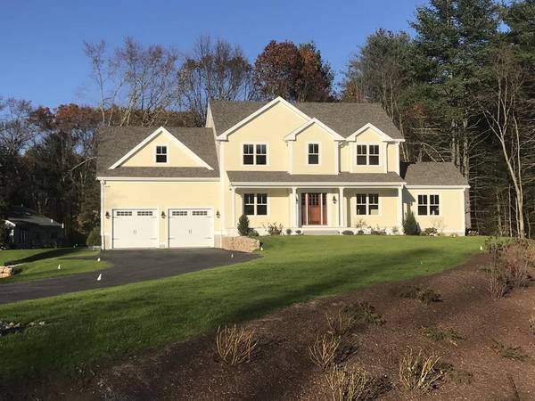 2 Whittemore Ln, Wayland, MA 01778