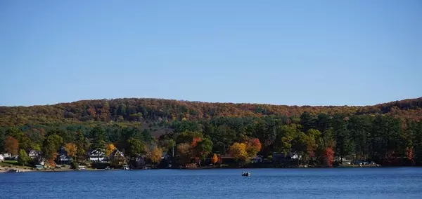 Southampton, MA 01073,46 Cottage Ave