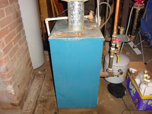 Southbridge, MA 01550,169 Charlton St