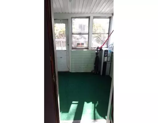 Auburn, MA 01501,19 Chestnut Ave
