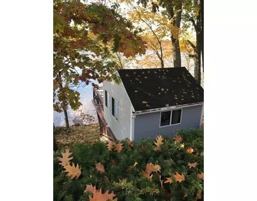 5 Rock Pond Ave., Georgetown, MA 01833