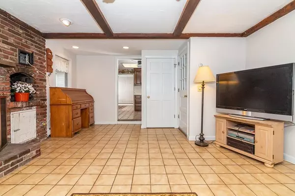 Ashland, MA 01721,87 Woodland