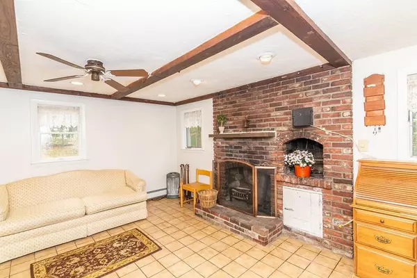 Ashland, MA 01721,87 Woodland