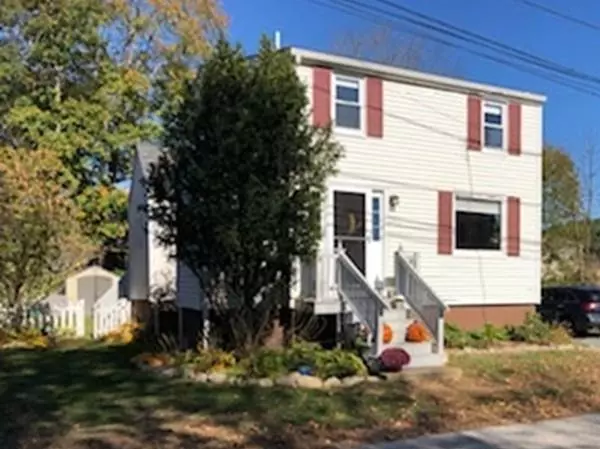 16 Commonwealth Ave, Barrington, RI 02806