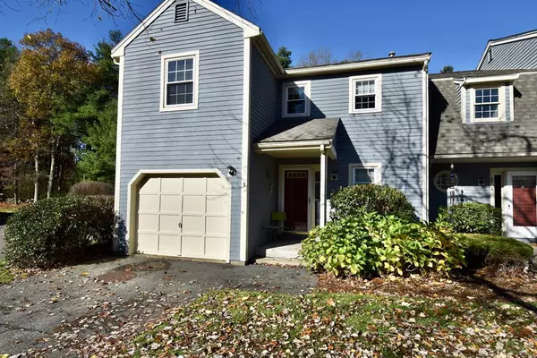 Sturbridge, MA 01566,5 Village Green #5