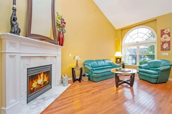 Agawam, MA 01001,173 Brookfield Ln #173