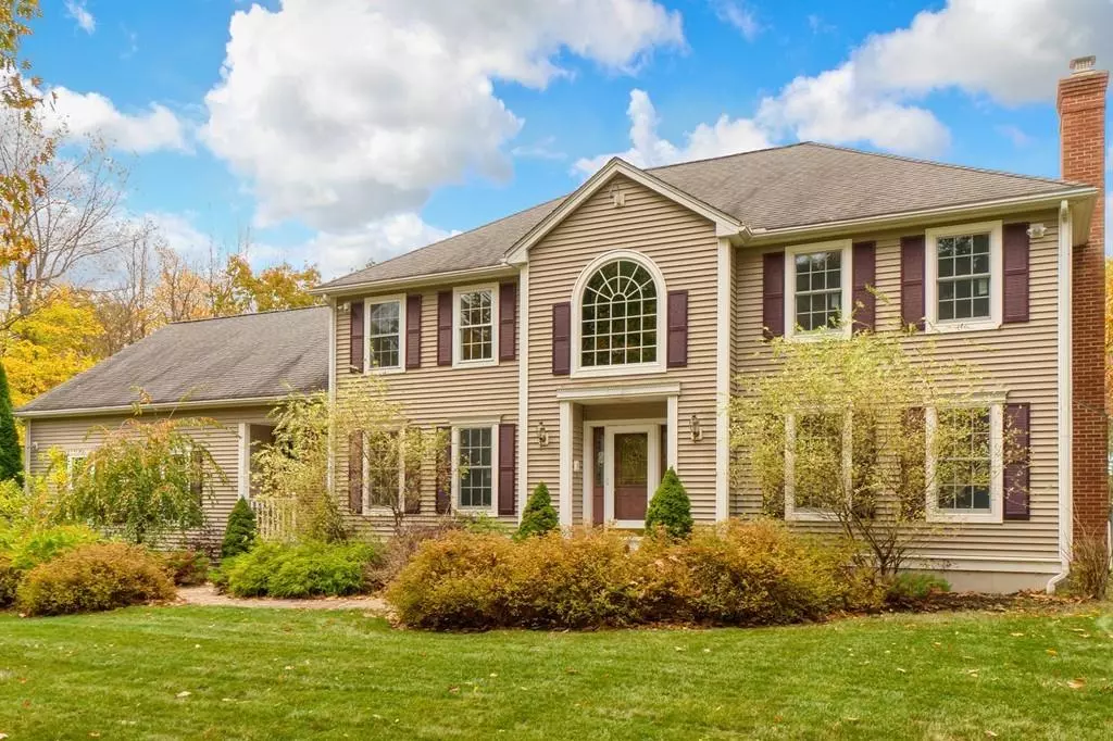 Westminster, MA 01473,27 Harrington Road