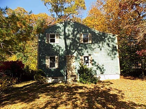 9 Douglas Ave, Norwell, MA 02061