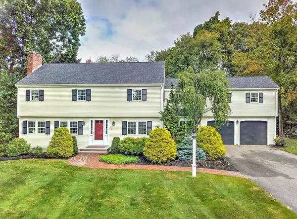 13 Forbes Ln, Andover, MA 01810