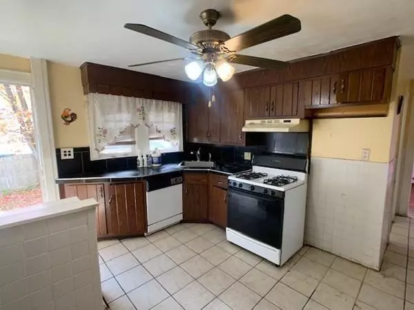 Randolph, MA 02368,23 Amelian Road