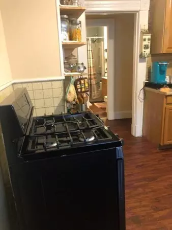 Springfield, MA 01105,83-85 Knox St