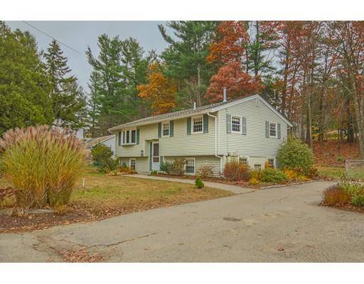 Nashua, NH 03062,11 Yarmouth Dr