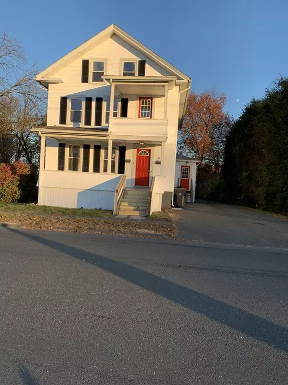 30 Cross St, Westfield, MA 01085