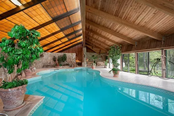 219 Jarry St, New Bedford, MA 02745