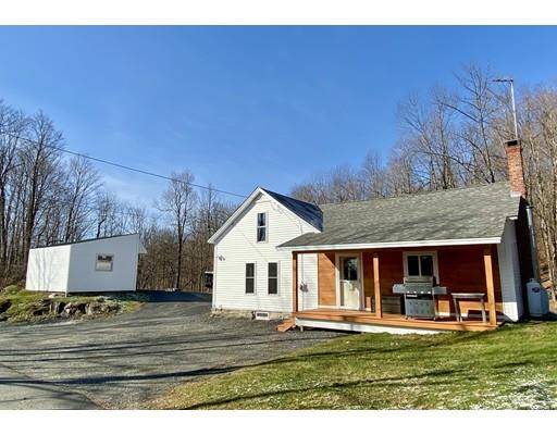 11 Ledge Road, Heath, MA 01346