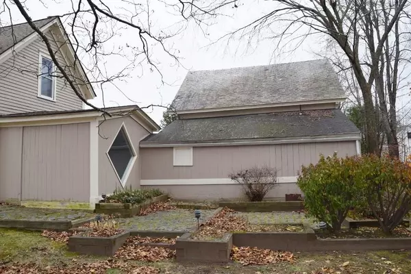 West Boylston, MA 01583,33 Goodale St