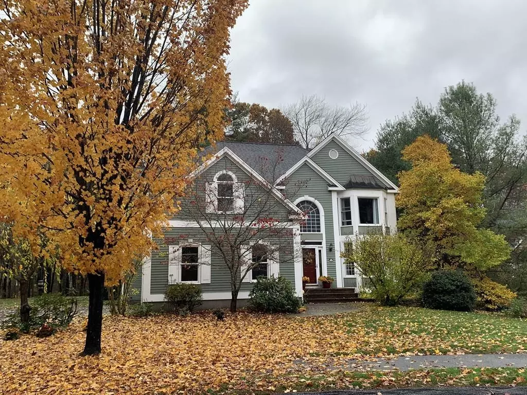 Southborough, MA 01772,9 Nathan Stone Ln