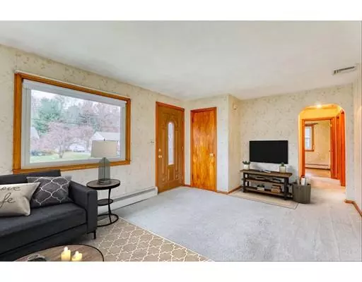 East Longmeadow, MA 01028,59 Holland Dr