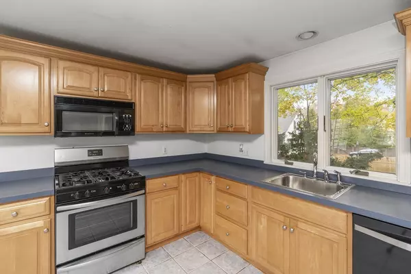 Milton, MA 02186,584-584A Randolph Ave