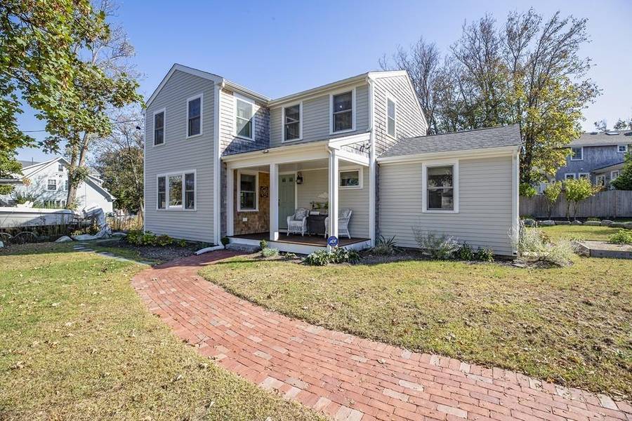 62 Seaview Ave, Scituate, MA 02066