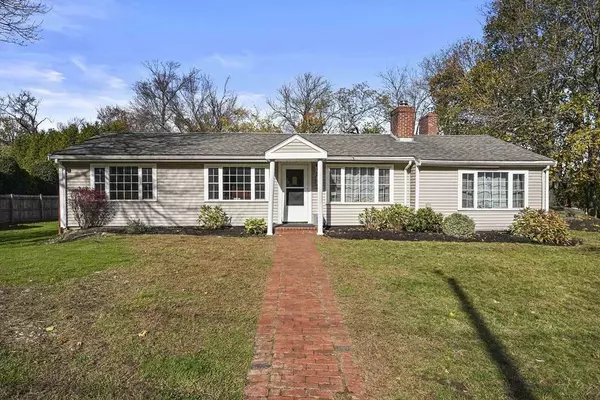 1 Bulow Rd, Hingham, MA 02043