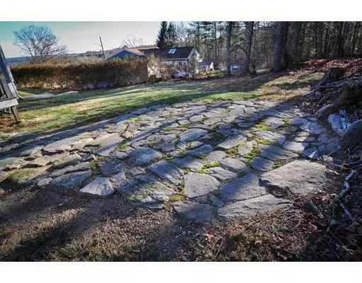 Northbridge, MA 01588,25 Paul Pl