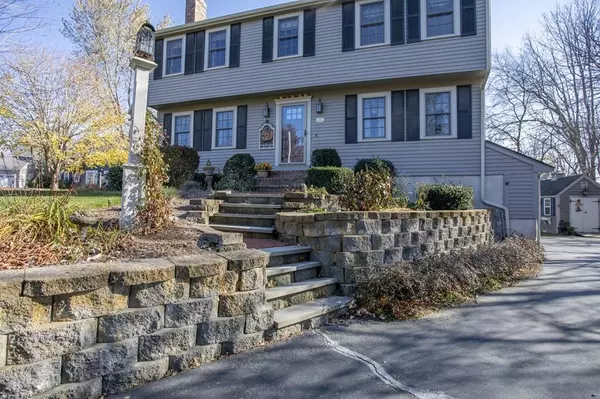 Attleboro, MA 02703,19 Zarek Dr