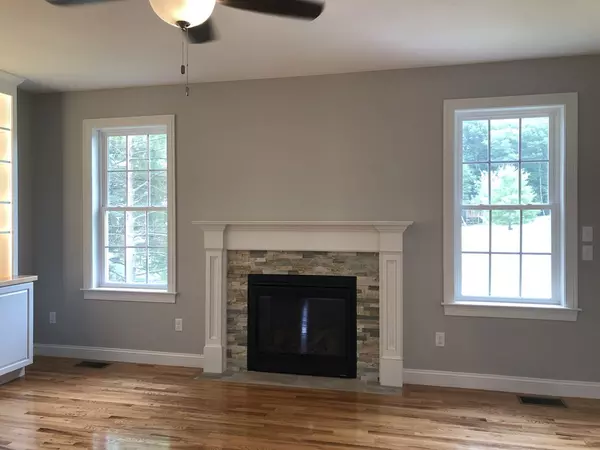 Groton, MA 01450,45 Hummingbird Lane #45