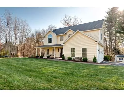 Sturbridge, MA 01518,128 Paradise Lane