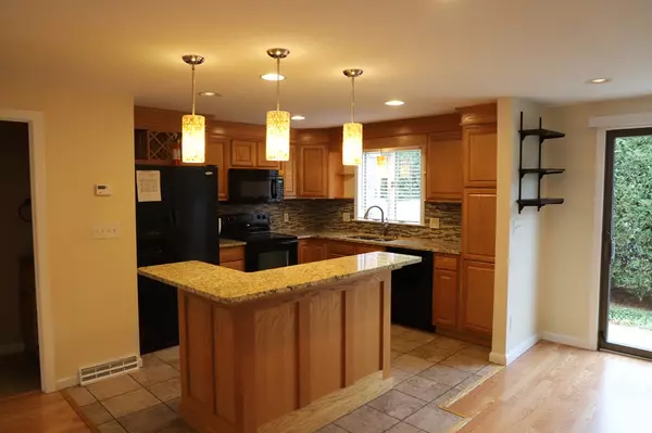 Agawam, MA 01001,11 Mansion Woods Drive #C